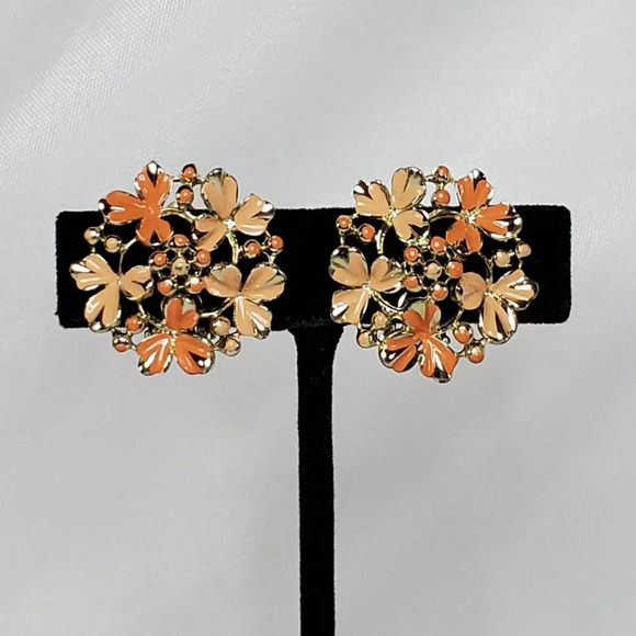 Vintage Coro Orange Peach Enamel Floral Clip-On Earrings Huggies - Picture 2 of 11